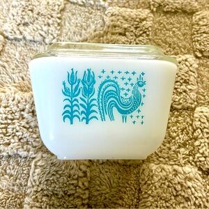 Vintage Pyrex Amish Butterprint Refrigerator Dish Fridgie